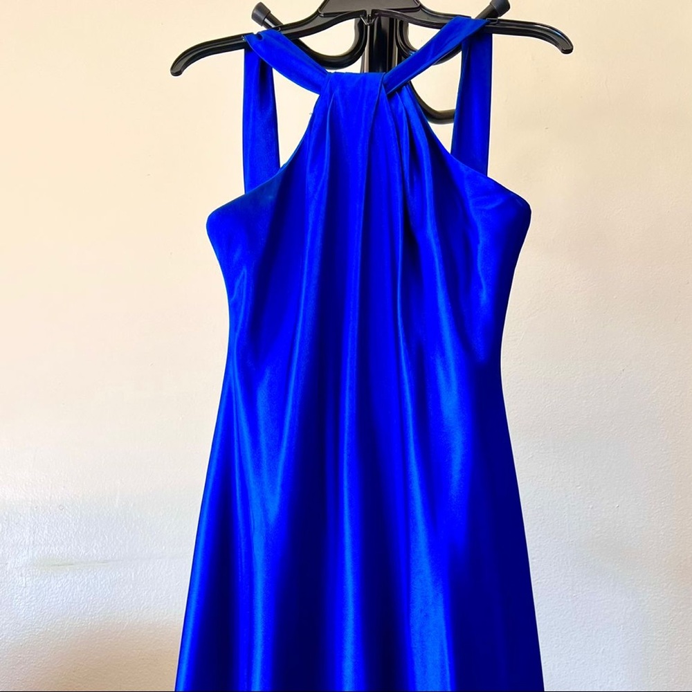 Calvin Klein gown that screems elegance